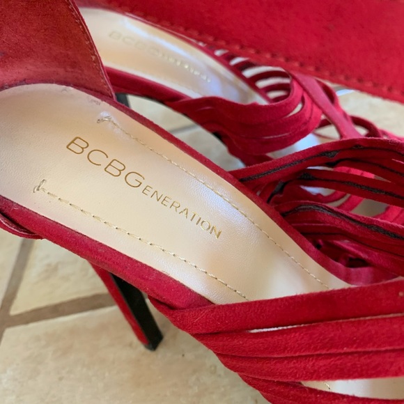 BCBG Red heels - Picture 4 of 6